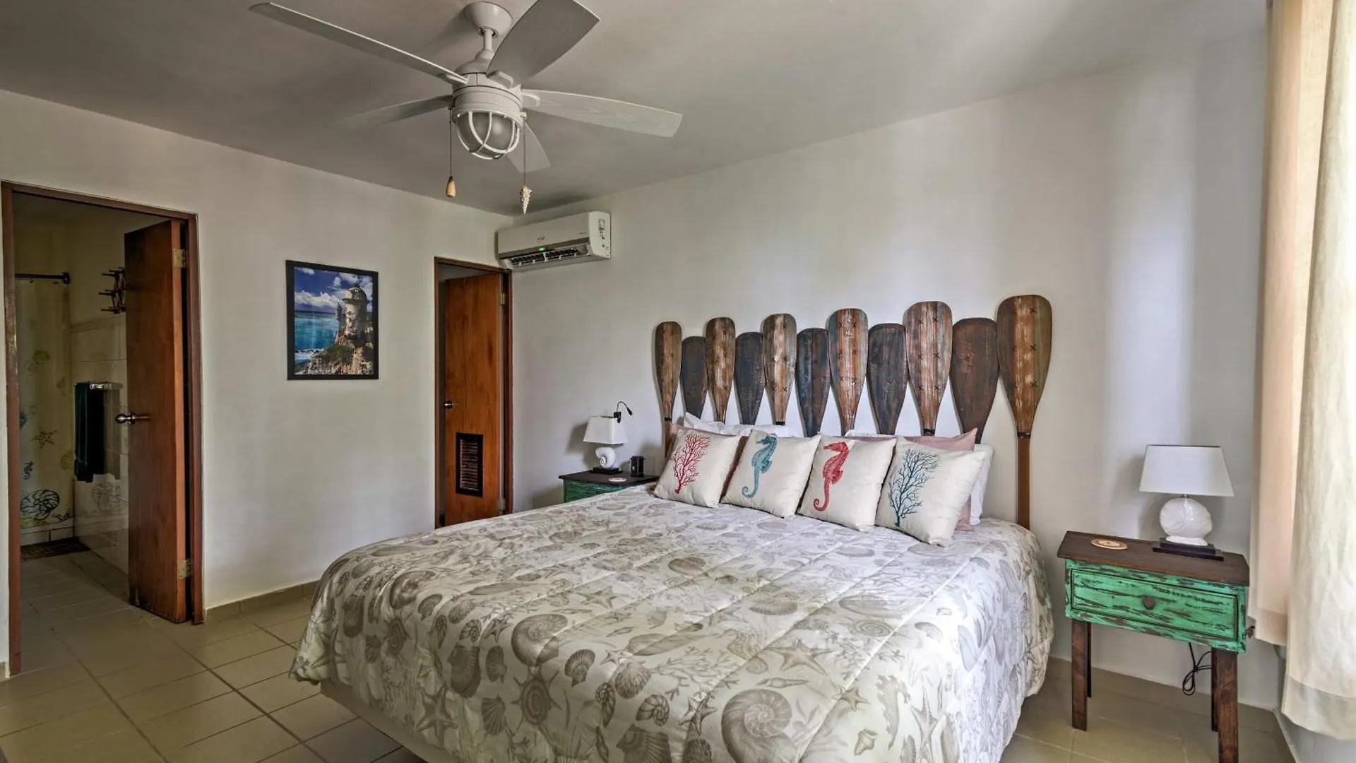 Tropical Caribbean Bungalow With Ocean Views And Pool Manati Portoryko